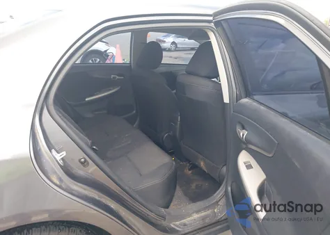 2012 Toyota Corolla S z USA, uszkodzony, nr VIN 5YFBU4EE4CP050824